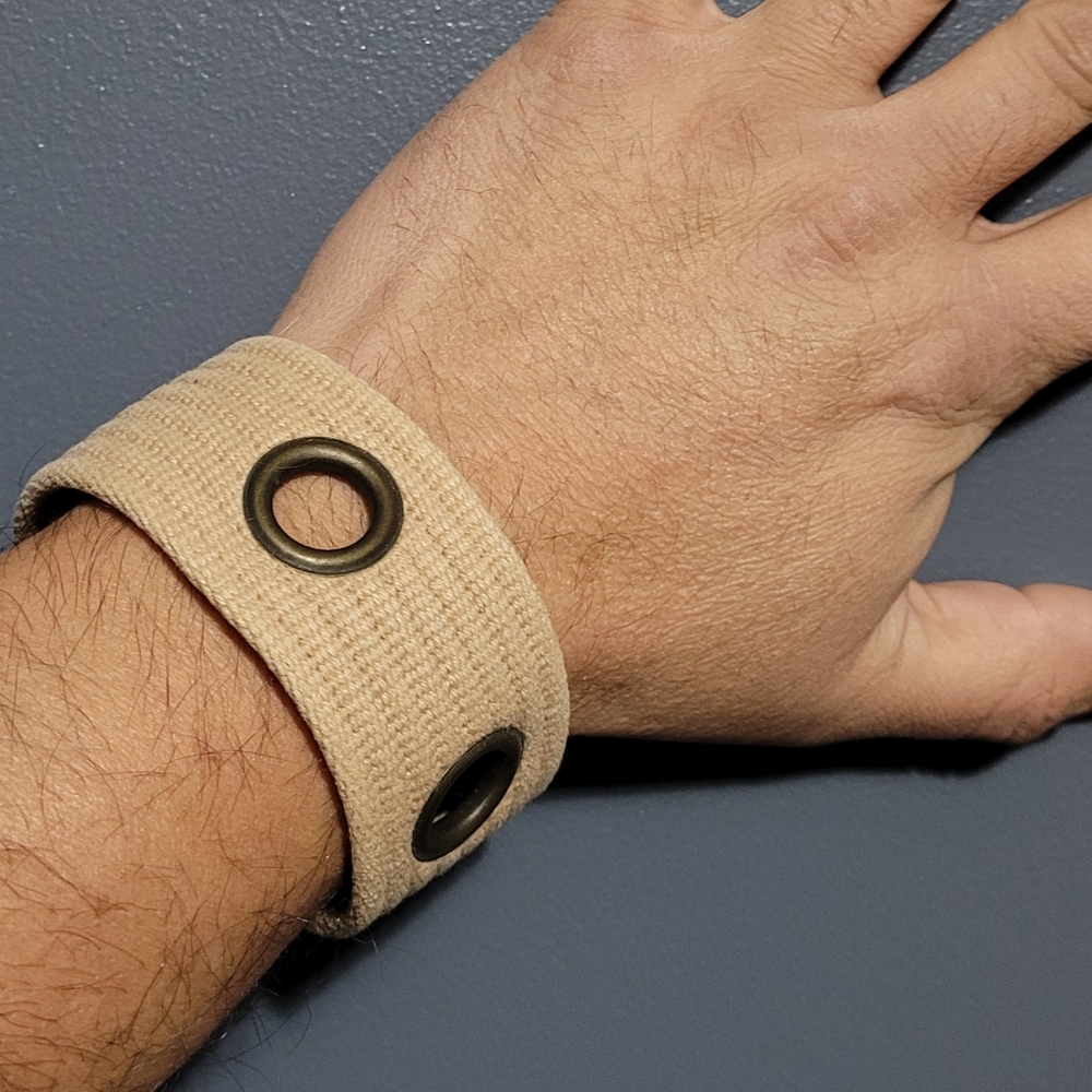 Cuff - Picture 3 of 3